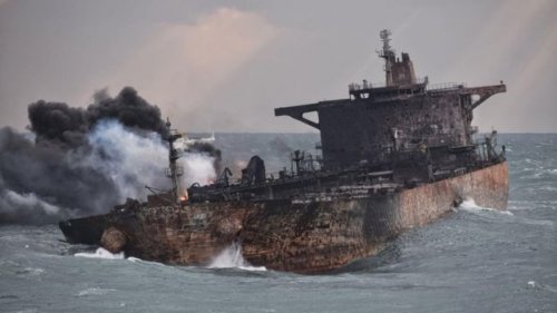 پایان مرگبار سانچی - نفتکش ایرانی کامل غرق شد
